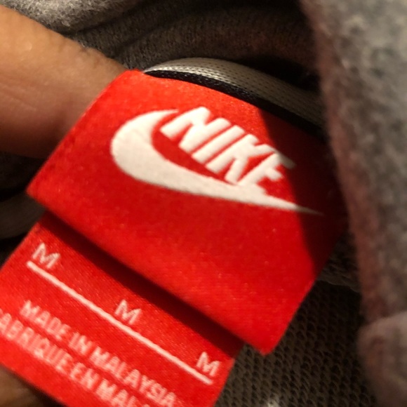 Nike jacket size medium - Picture 2 of 4